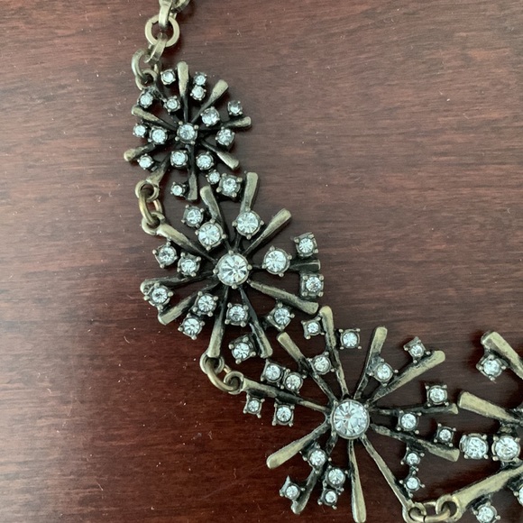 LOFT Snowflake Statement Necklace New With Tag - Picture 4 of 8